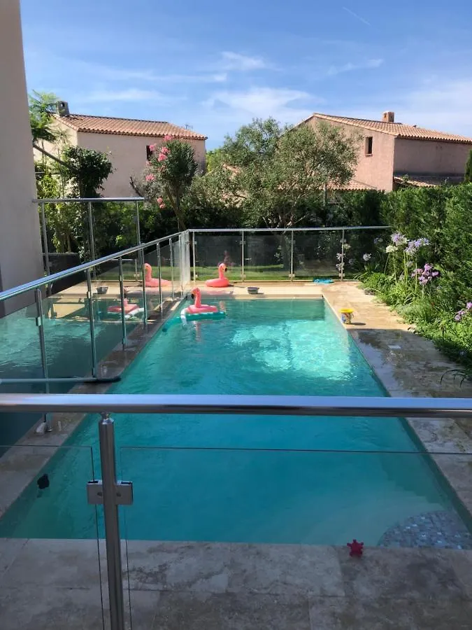 Pansiyon Villa Elimia Piscine Privee & Chauffee Antibes