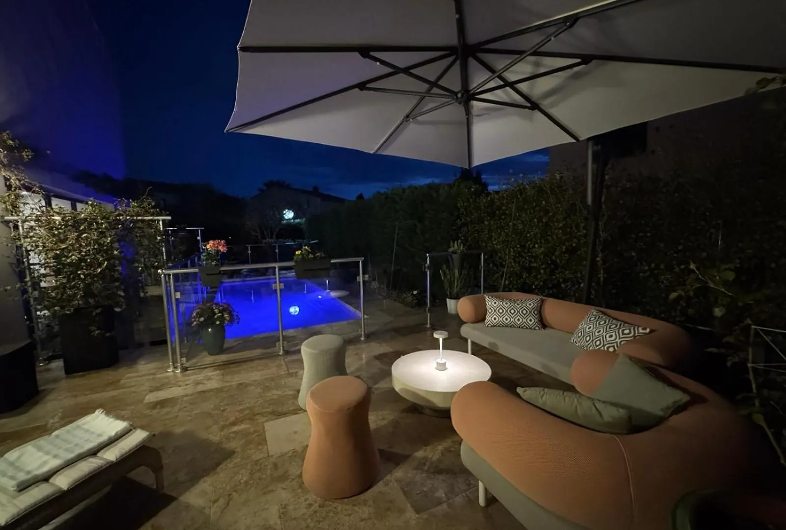 Villa Elimia Piscine Privee & Chauffee Antibes Pansiyon